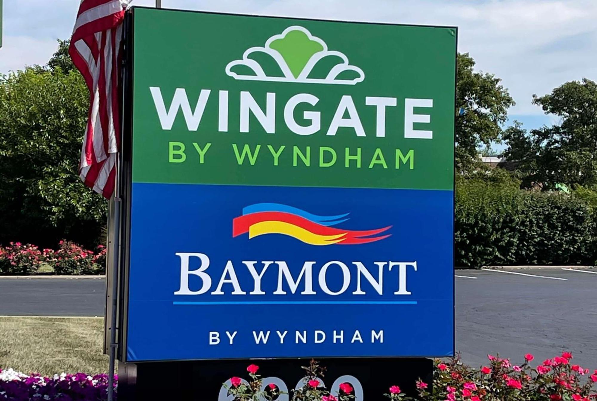 Wingate By Wyndham Dayton North Hotel Exterior photo